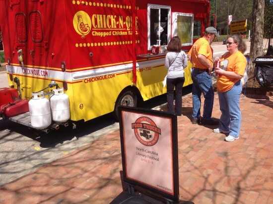 Chick-N-Que served “Wicked Chicken,” spicy buffalo chicken tenders on a bun, at the festival as part of its menu.