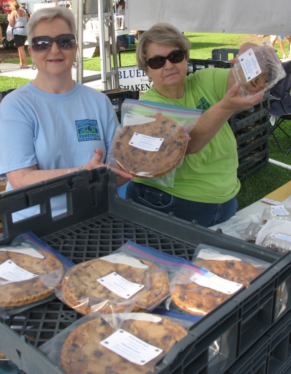 Showing off the Burgaw Baptist blueberry pies.  Saturday, June 20, 2015.  Photo: Leanne E.  Smith.