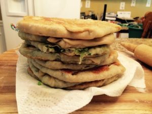 A stack of finished platsindi.